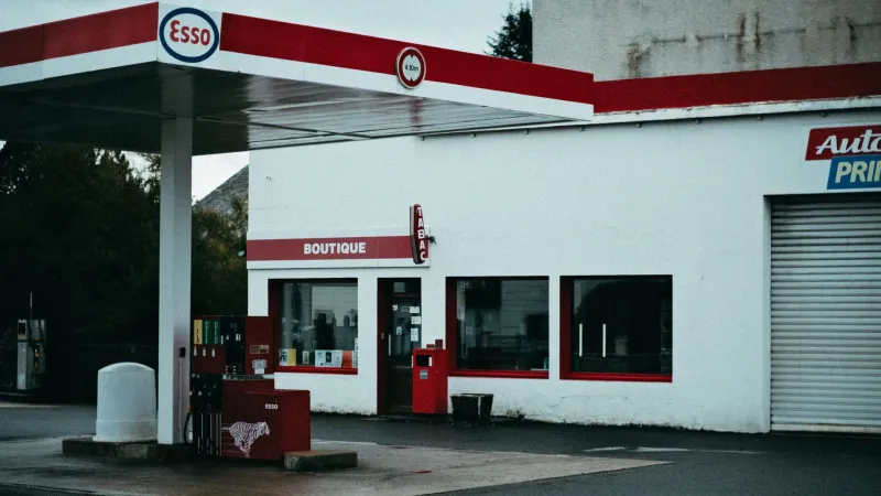 Mile Marker Meals: The Road-Trippers Rewriting the Rules of Highway Food